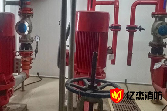 �}����������S��